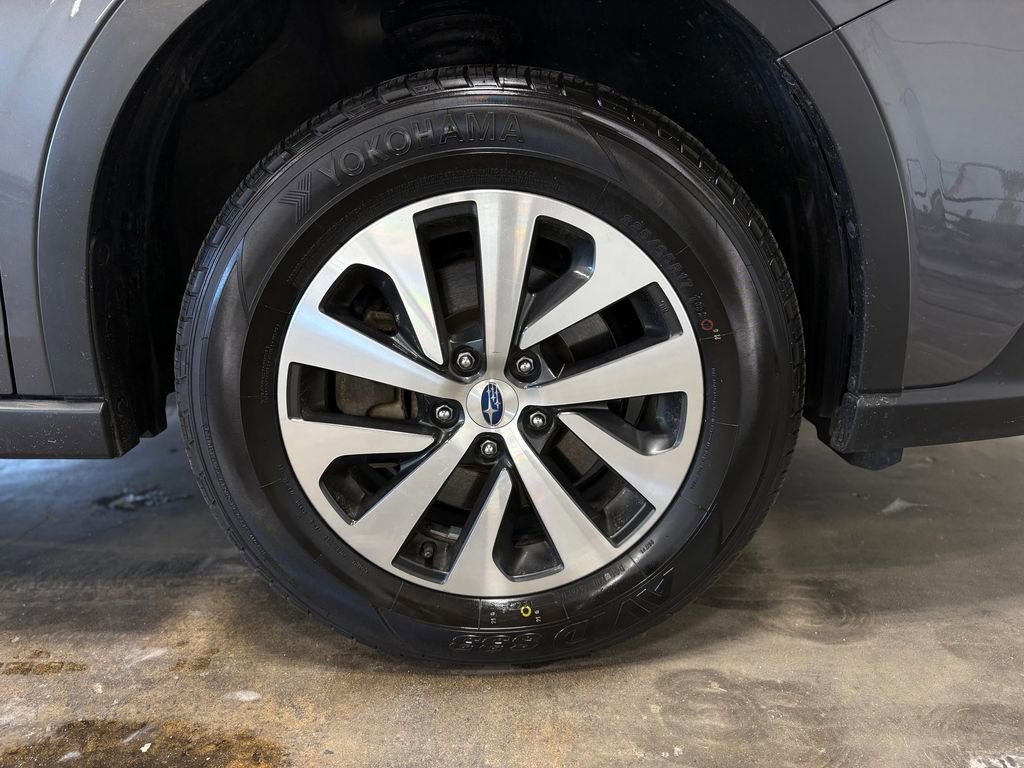 Used 2022 Subaru Outback Premium image 34