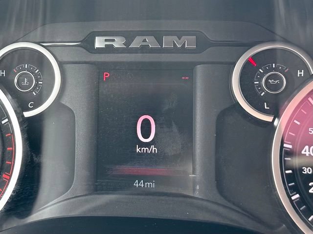 New 2026 RAM 3500 Big Horn AWD/4WD image 17