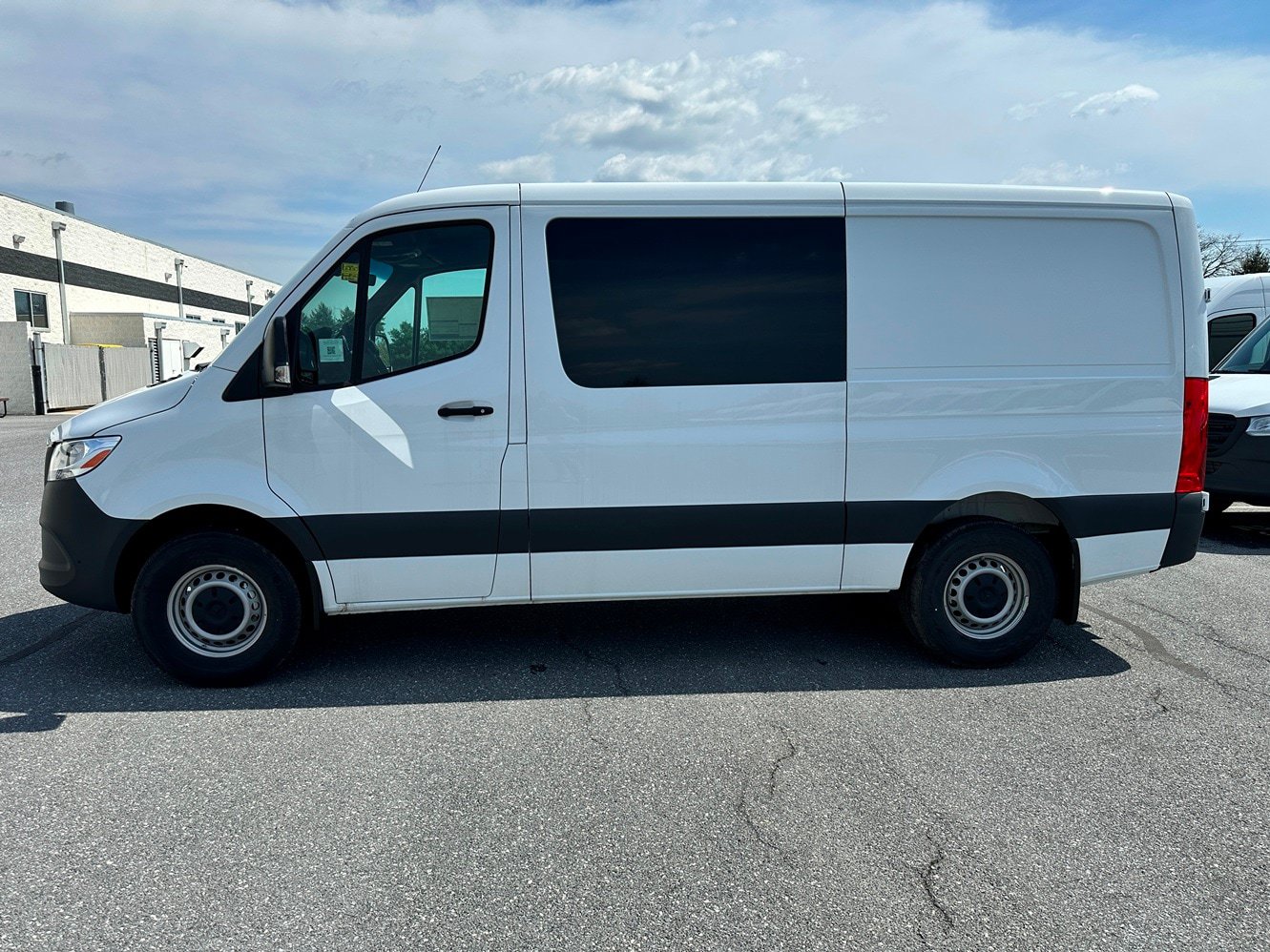 Used 2025 Mercedes-Benz Sprinter 2500 image 7
