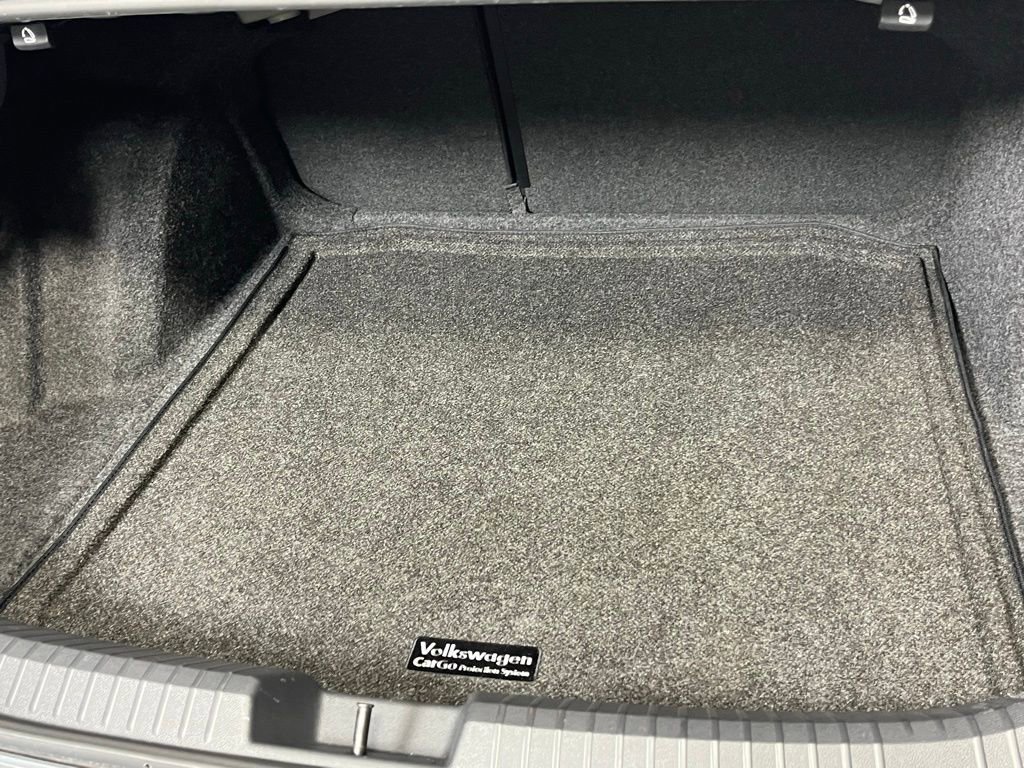 Used 2024 Volkswagen Jetta Sport image 24