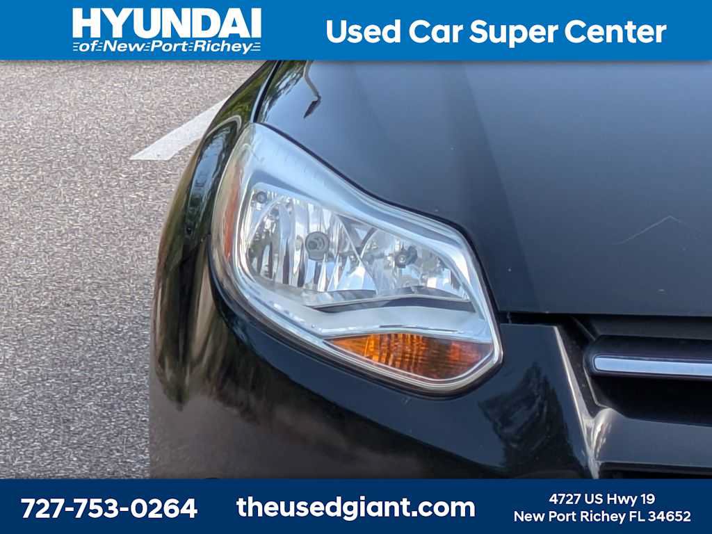 Used 2014 Ford Focus SE FWD image 9
