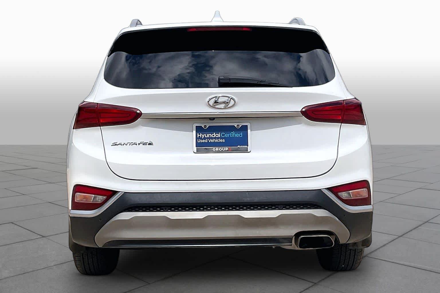 Used 2020 Hyundai Santa Fe SEL w/ Convenience Package FWD image 5