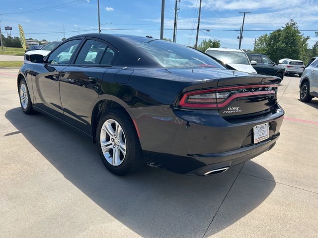 Used 2019 Dodge Charger SXT RWD image 6