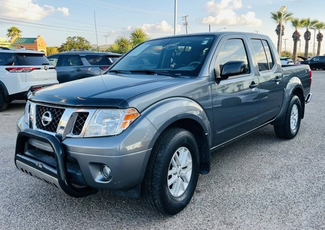 Used 2020 Nissan Frontier SV image 3