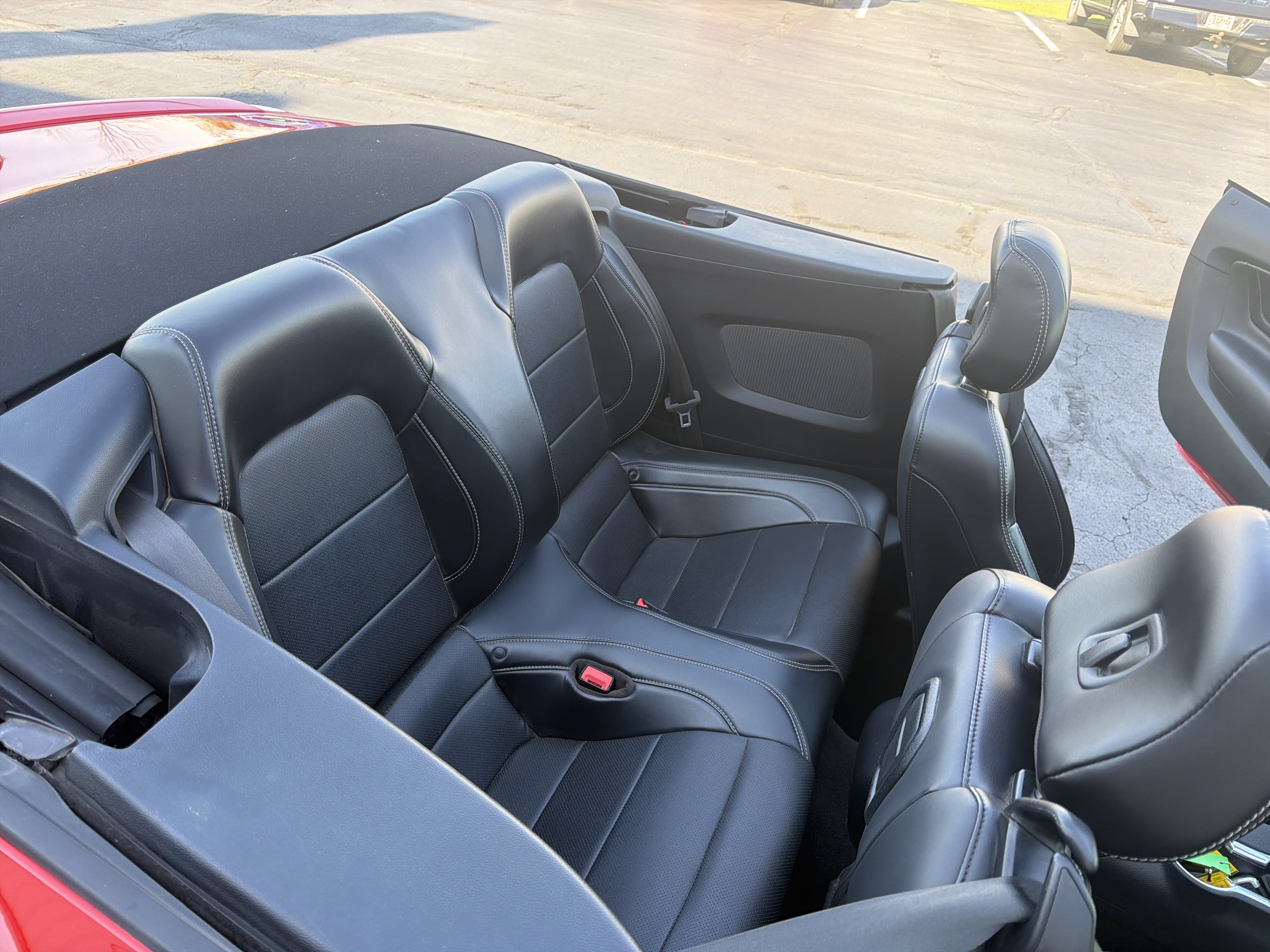 Used 2019 Ford Mustang Premium w/ Equipment Group 201A RWD image 40