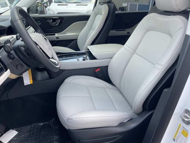 New 2026 Lincoln Aviator AWD image 21