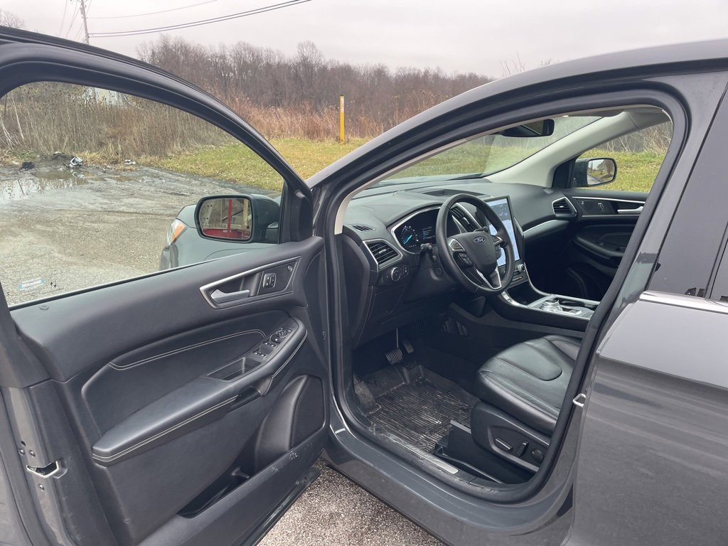 Certified 2021 Ford Edge Titanium w/ Equipment Group 301A image 11