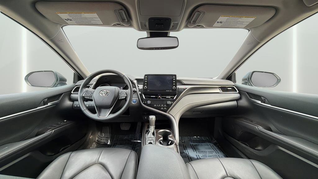 Used 2023 Toyota Camry XSE image 14