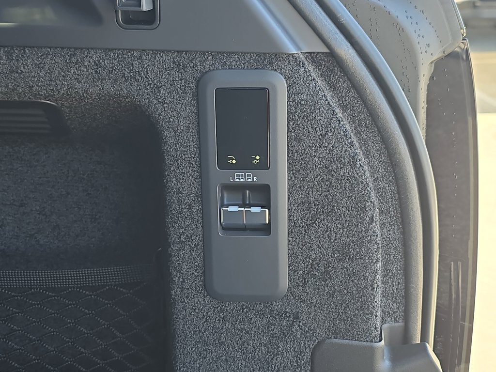 New 2026 Land Rover Range Rover SE AWD/4WD image 14