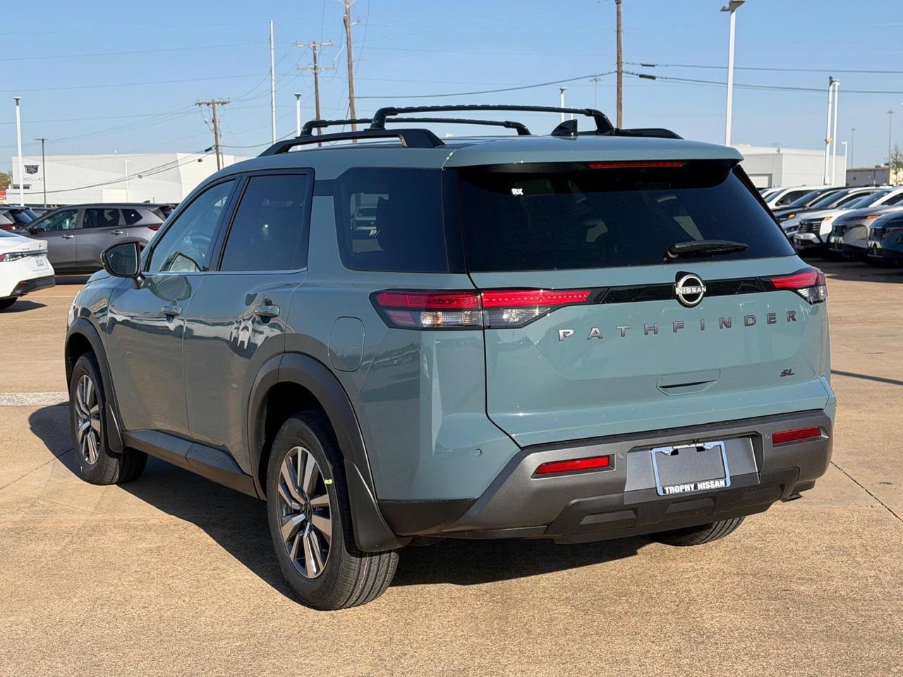 New 2026 Nissan Pathfinder SL FWD image 5