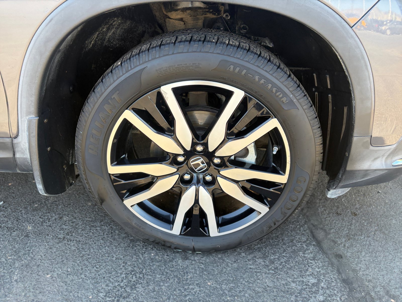 Used 2019 Honda Pilot Touring image 33