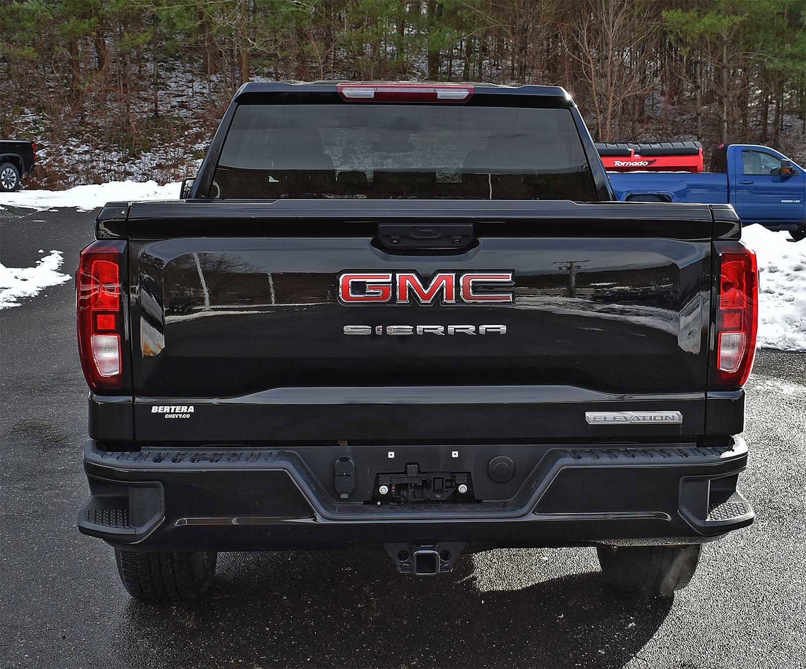 Used 2023 GMC Sierra 1500 Elevation image 6