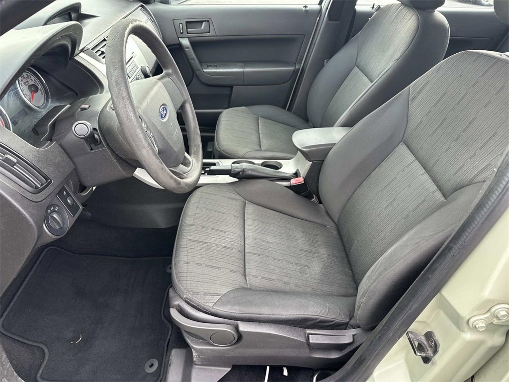 Used 2011 Ford Focus SE image 19