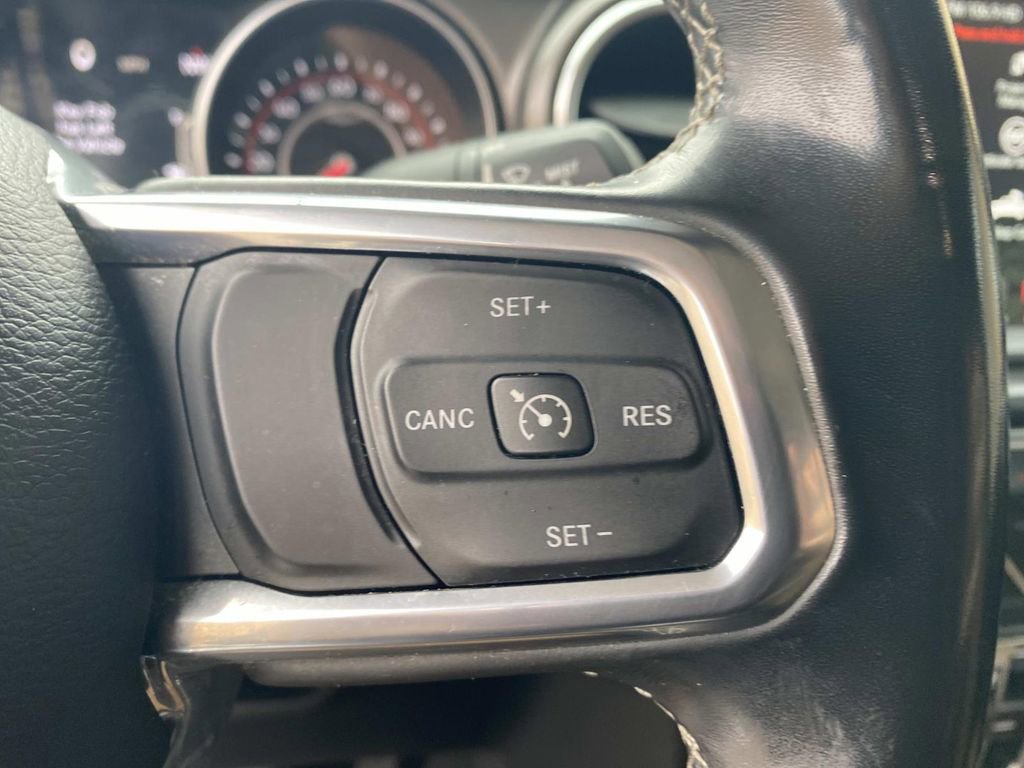 Used 2022 Jeep Gladiator Rubicon w/ LED Lighting Group image 17