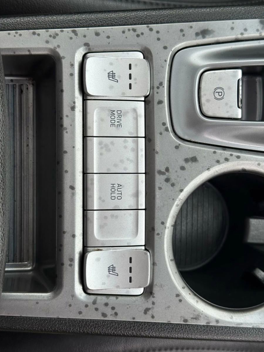 Used 2021 Hyundai Kona Limited w/ Cargo Package image 27