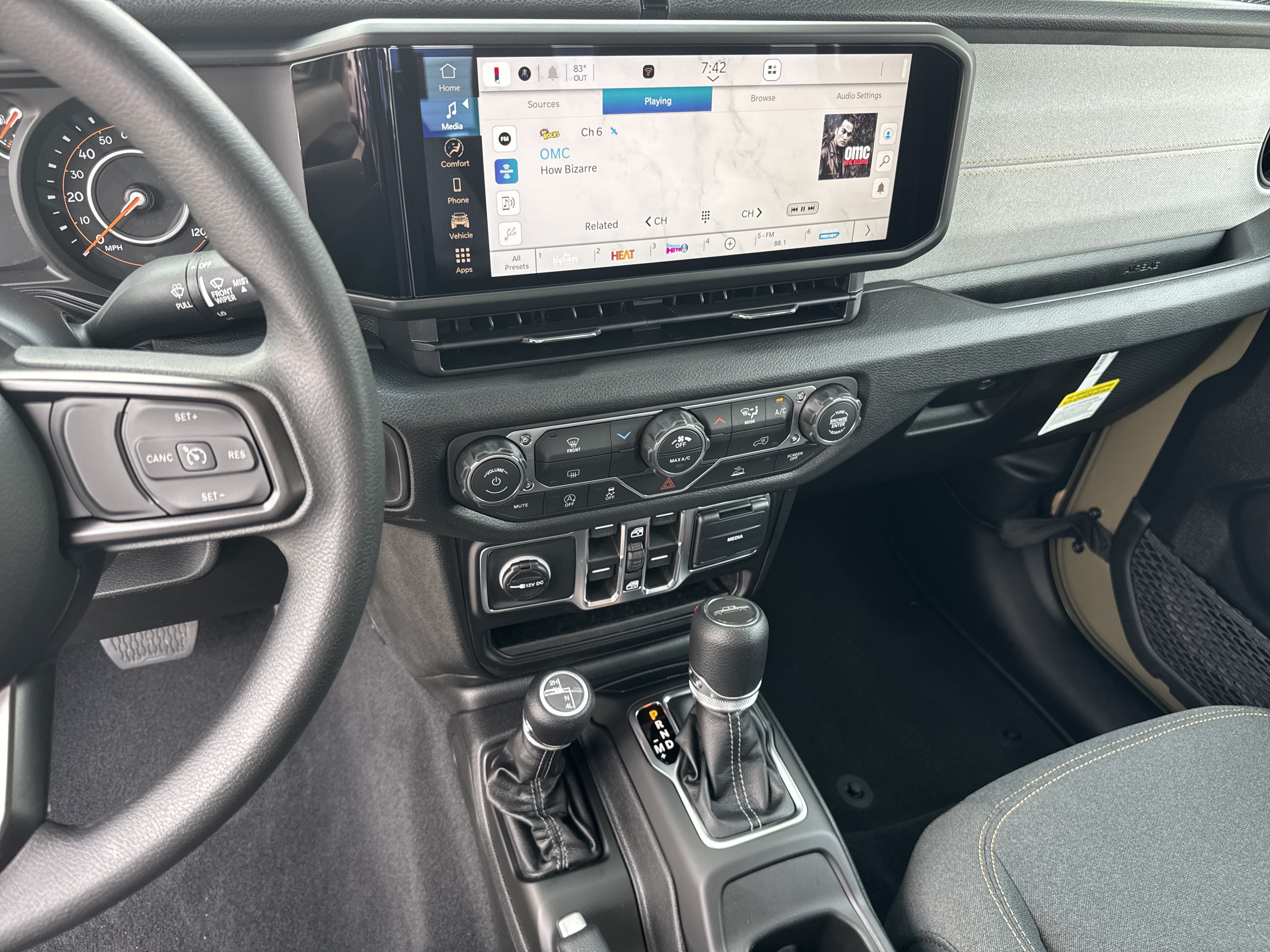 New 2026 Jeep Gladiator Sport AWD/4WD image 59