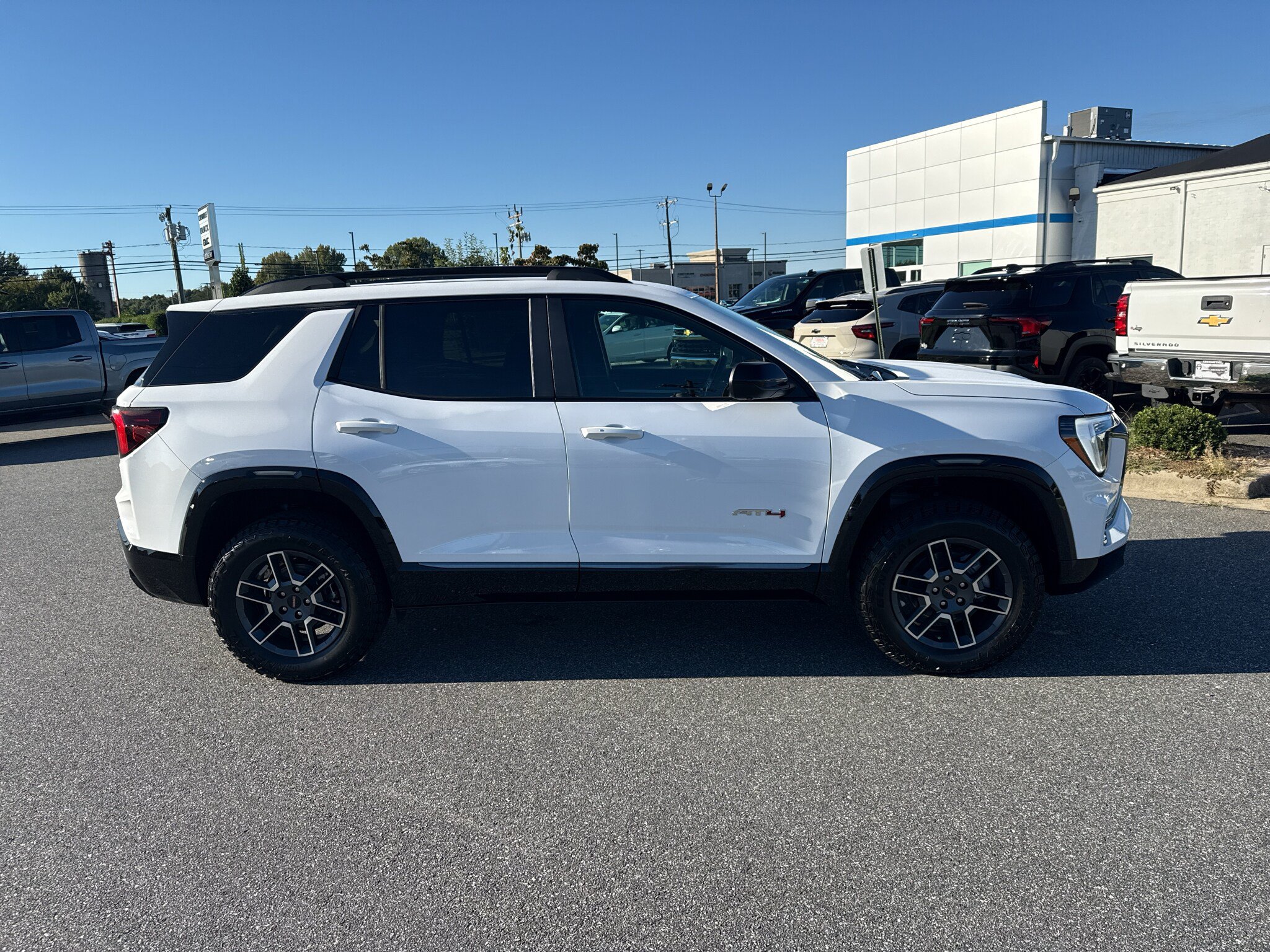 New 2027 GMC Terrain AT4 w/ Convenience Package III AWD/4WD image 6