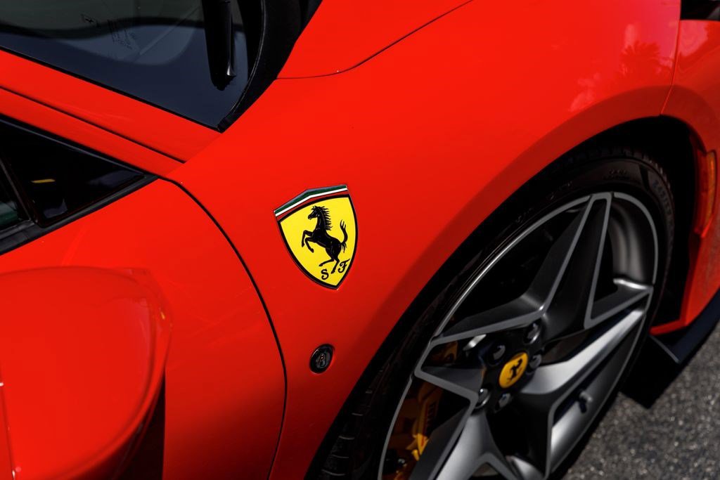 Used 2022 Ferrari F8 Tributo RWD image 34