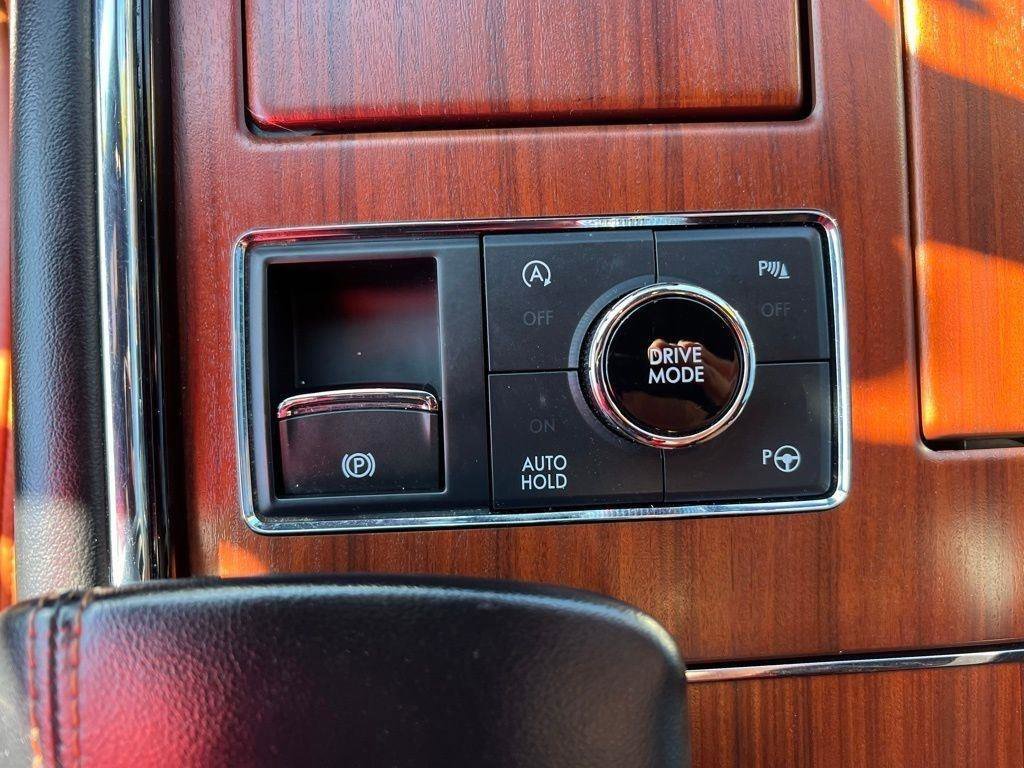 Used 2021 Lincoln Navigator L Reserve w/ Luxury Package image 37