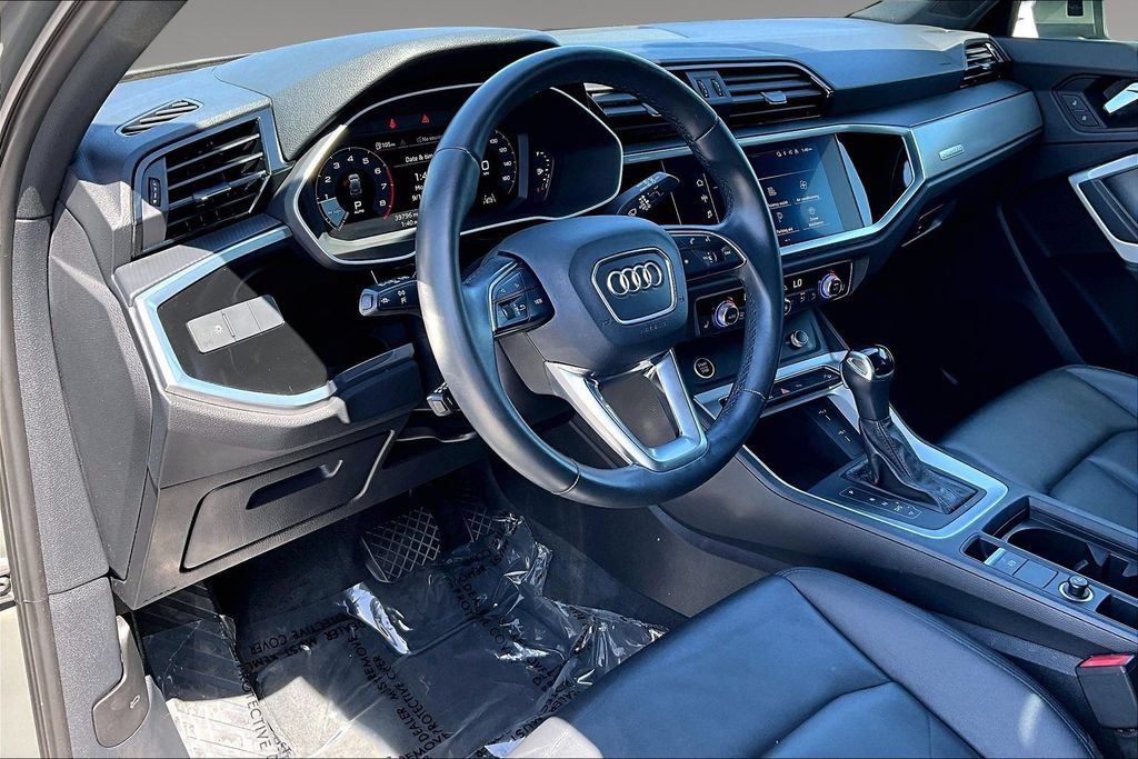Used 2022 Audi Q3 2.0T Premium w/ Convenience Package AWD/4WD image 15