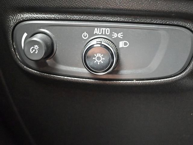 Used 2021 Chevrolet Equinox LT FWD image 26