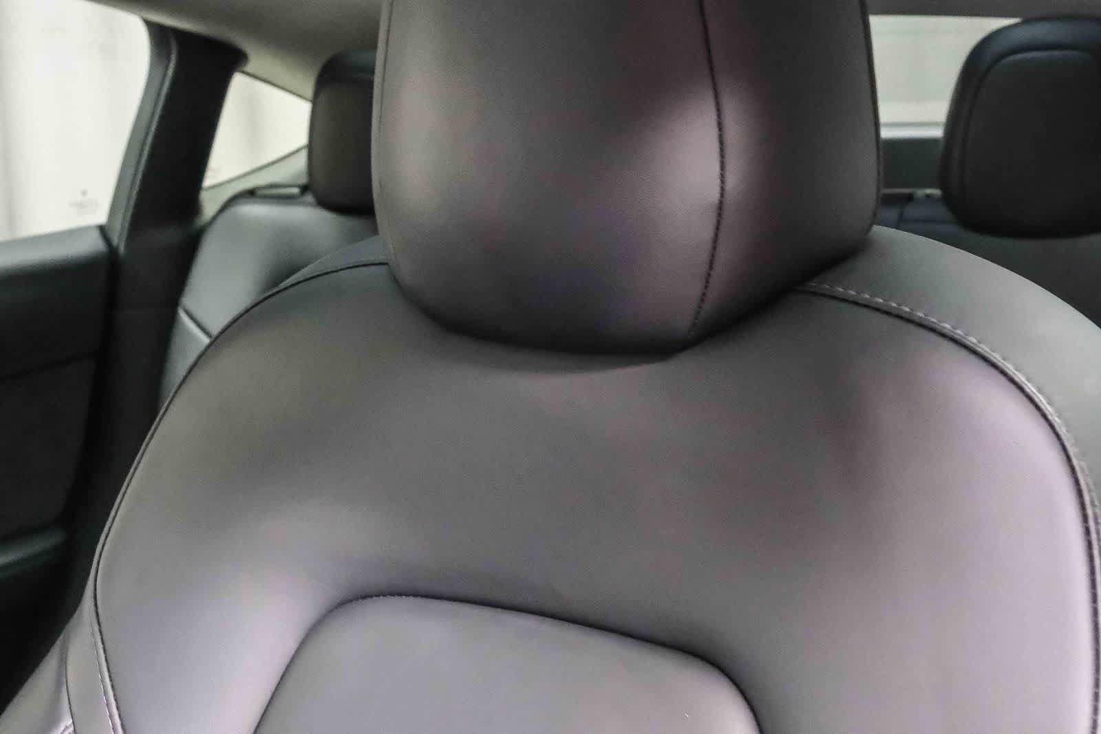 Used 2022 Tesla Model Y Long Range AWD/4WD image 22