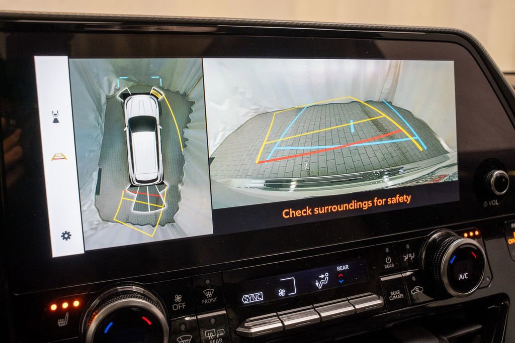 Used 2023 Toyota Highlander Platinum image 16