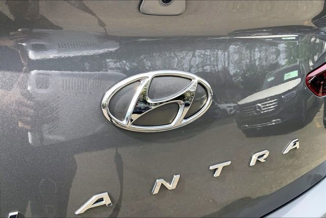 Used 2020 Hyundai Elantra SEL w/ Cargo Package (C1) image 27