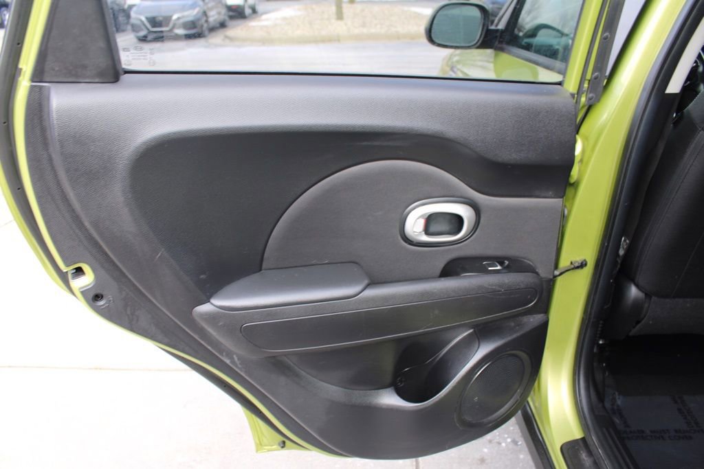 Used 2017 Kia Soul + image 24