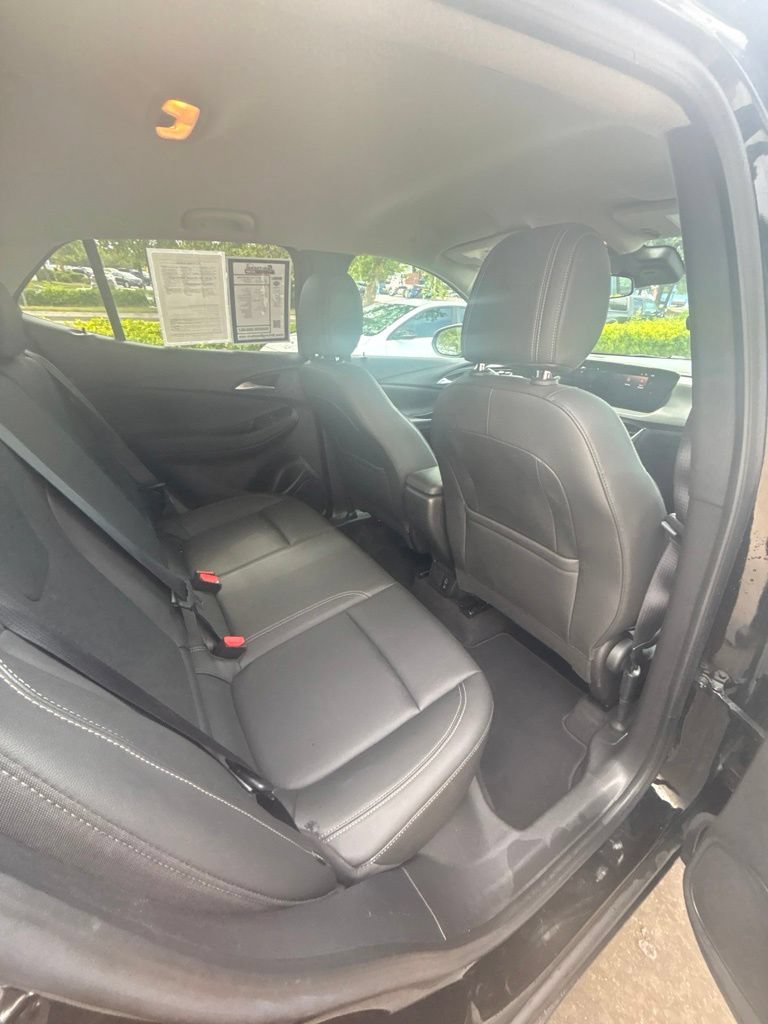 Used 2024 Buick Encore GX Sport Touring FWD image 20
