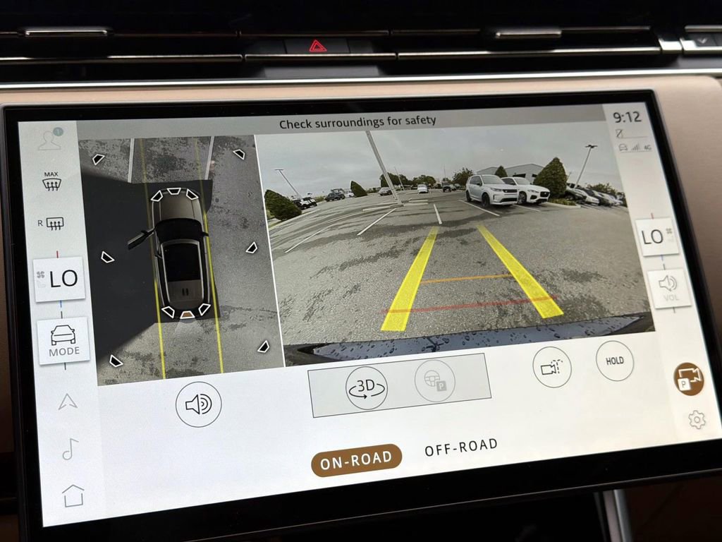 New 2025 Land Rover Range Rover Long Wheelbase SE image 23