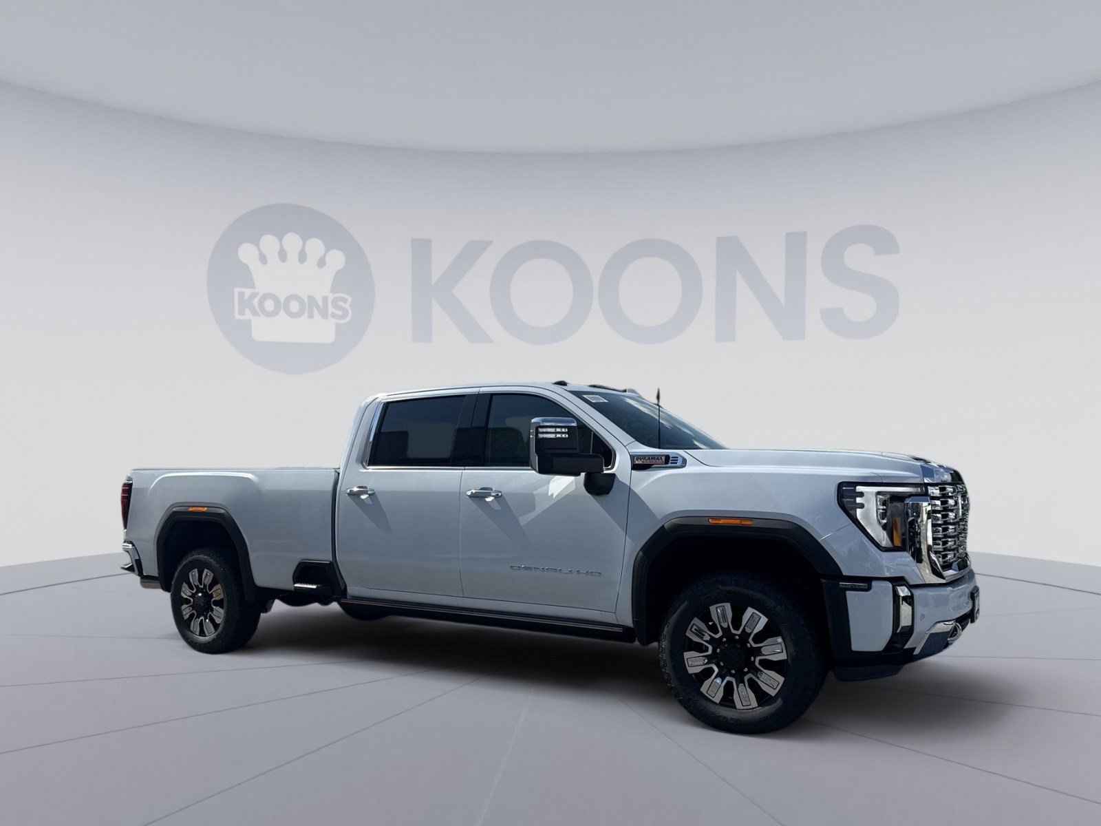New 2026 GMC Sierra 3500 Denali w/ Denali Reserve Package AWD/4WD image 8