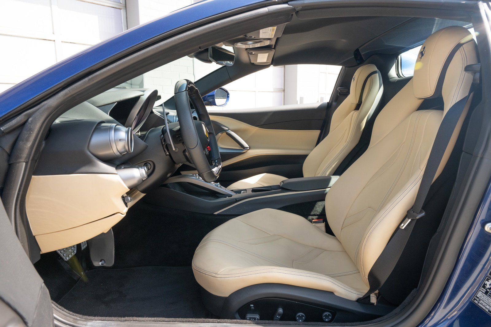 Used 2021 Ferrari 812 GTS RWD image 34