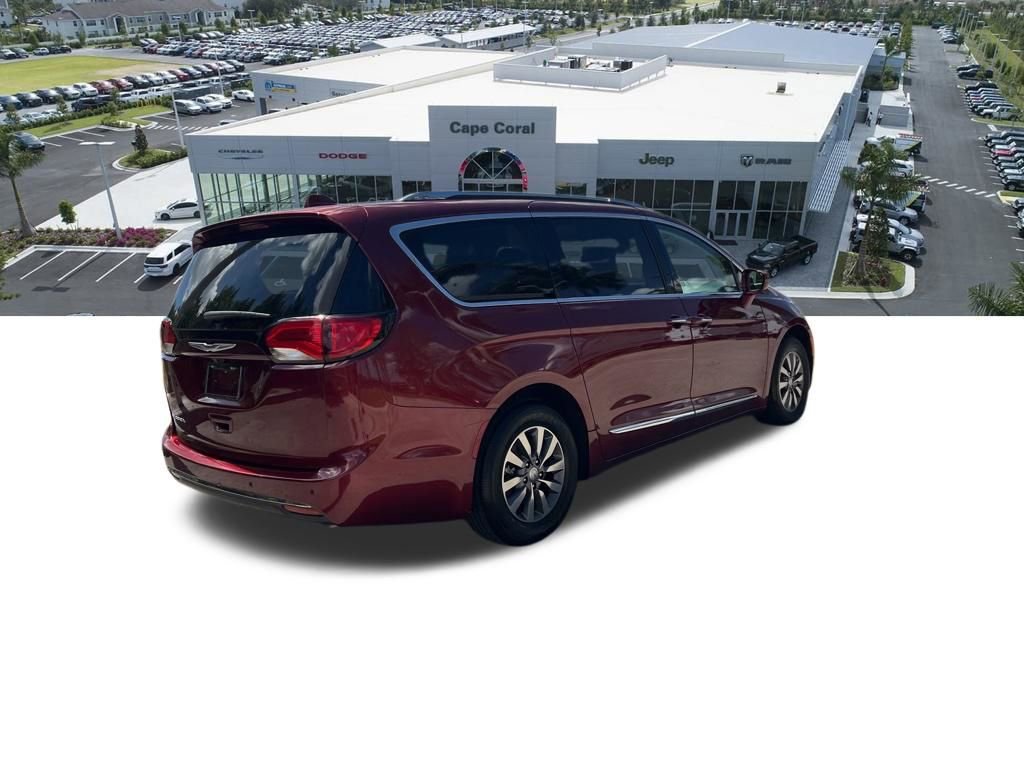 Certified 2019 Chrysler Pacifica Touring-L Plus image 17