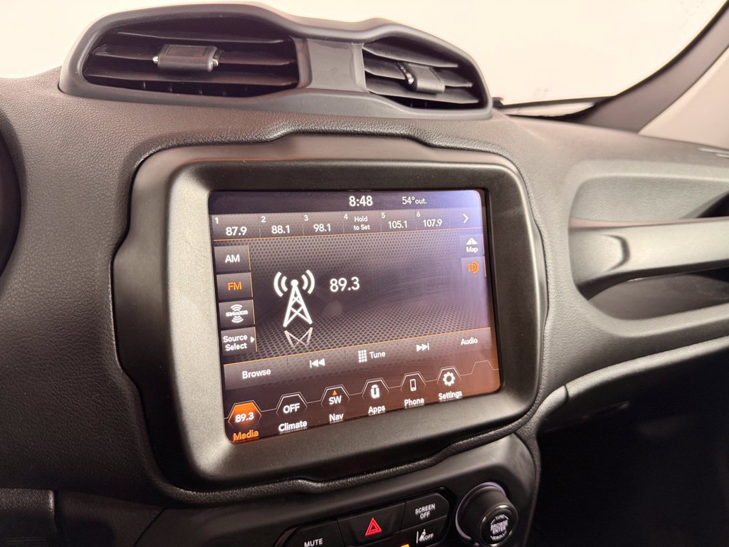 Used 2023 Jeep Renegade Latitude AWD/4WD image 28