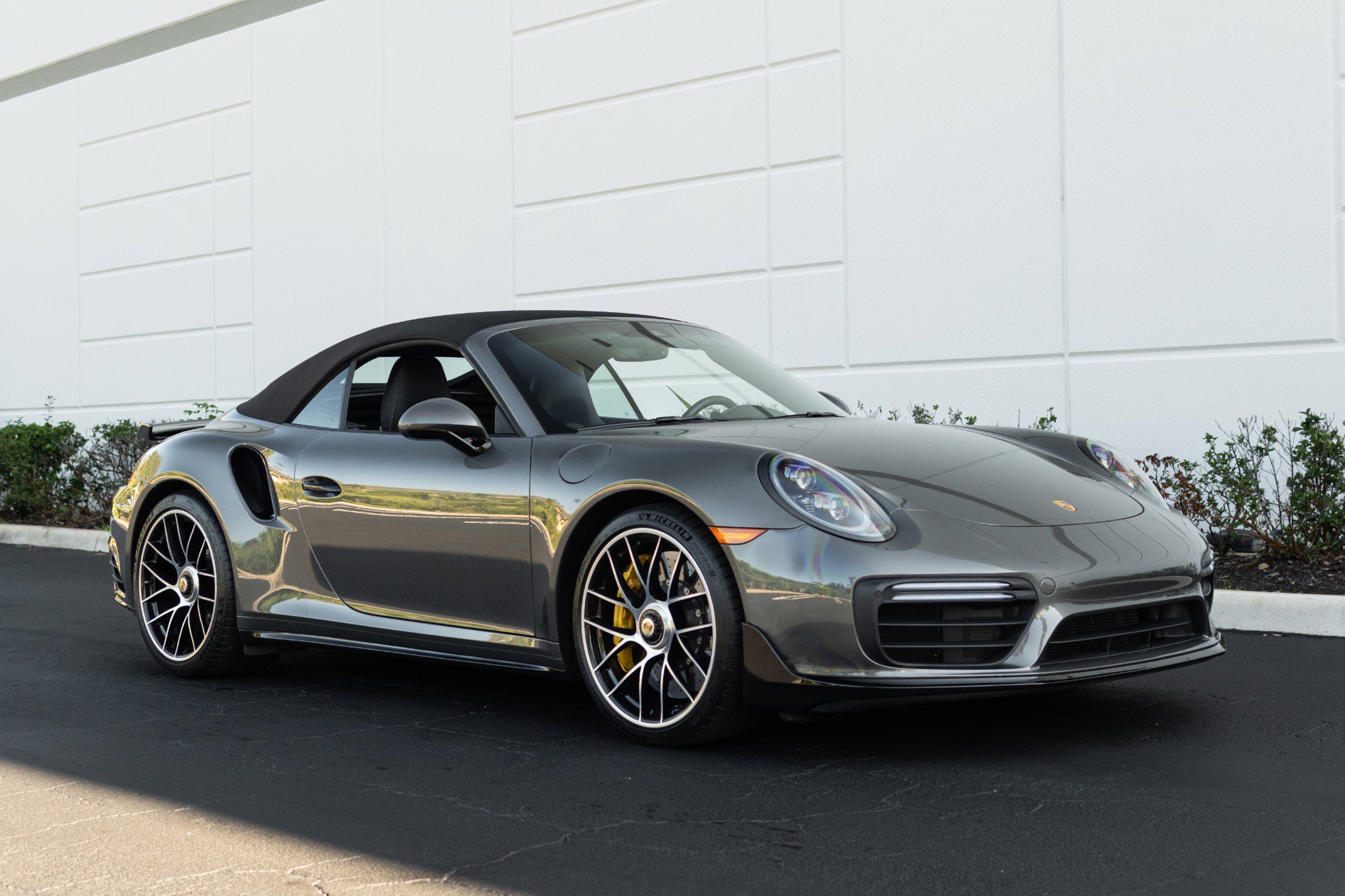 Used 2019 Porsche 911 Turbo S image 4