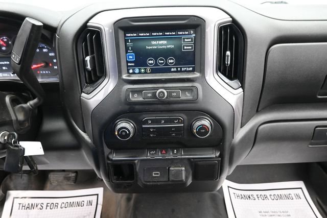 Used 2019 Chevrolet Silverado 1500 Custom w/ Custom Value Package AWD/4WD image 15