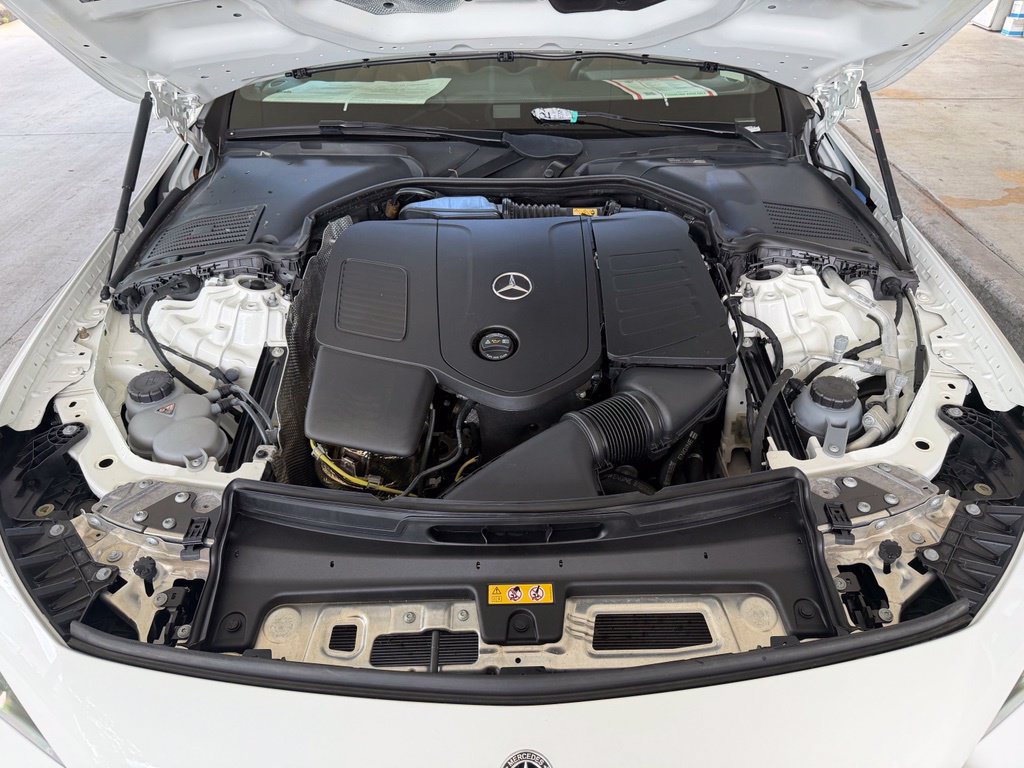 Used 2025 Mercedes-Benz CLE 300 4MATIC Coupe w/ AMG Line image 14