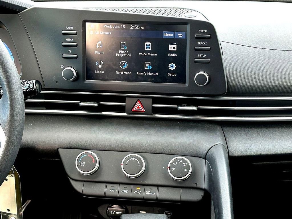 Used 2024 Hyundai Elantra SE image 23