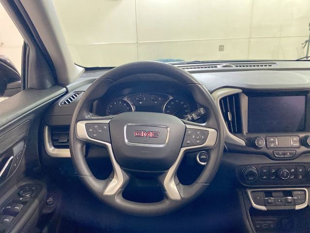 Used 2023 GMC Terrain SLE w/ Driver Convenience Package image 34