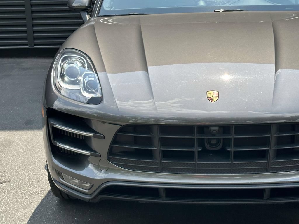 Used 2016 Porsche Macan Turbo AWD/4WD image 10