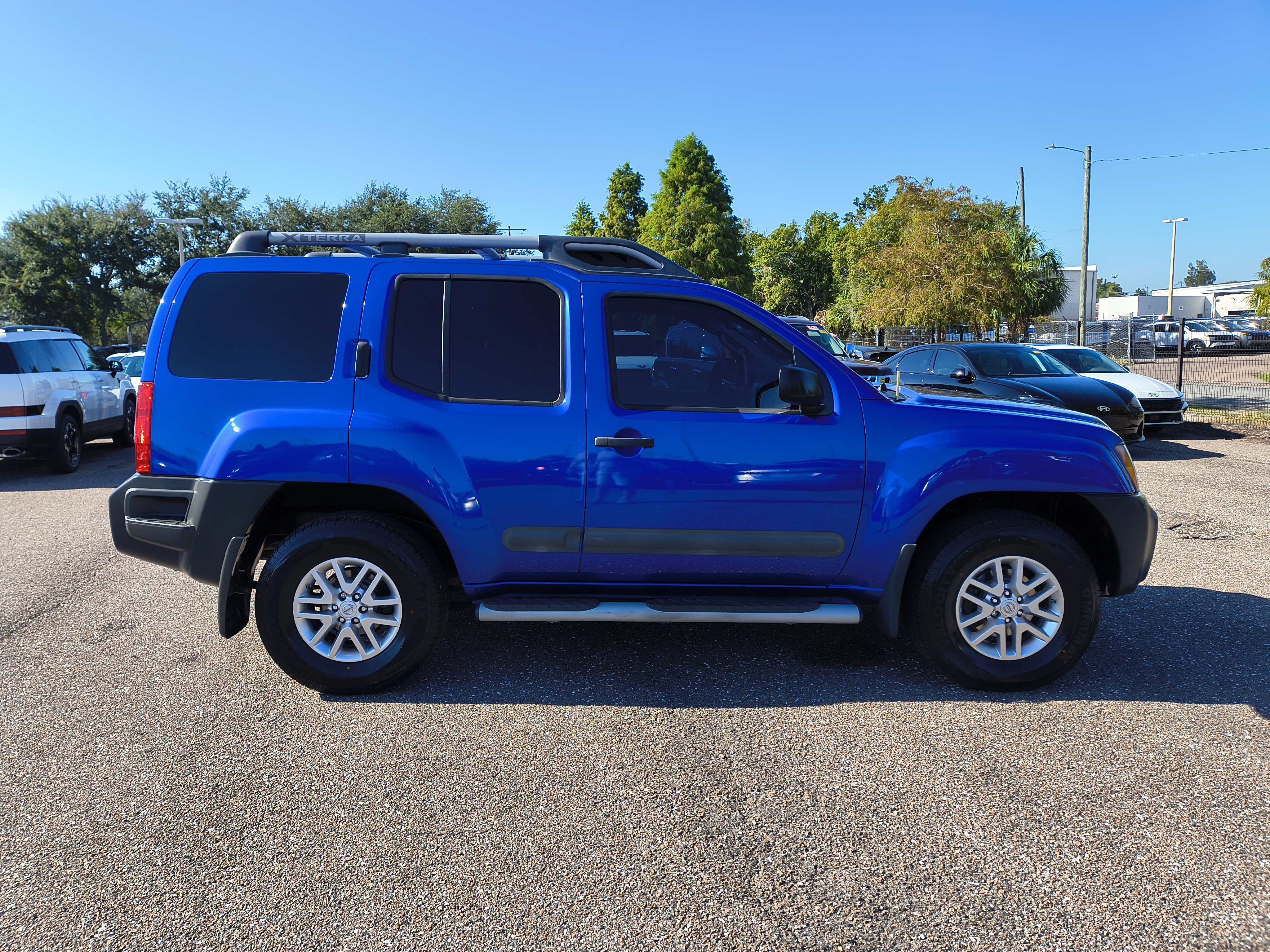 Used 2014 Nissan Xterra S w/ Value Package AWD/4WD image 9
