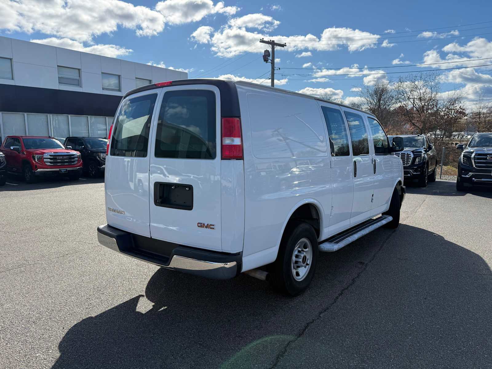 Used 2024 GMC Savana 2500 w/ Driver Convenience Package RWD image 7