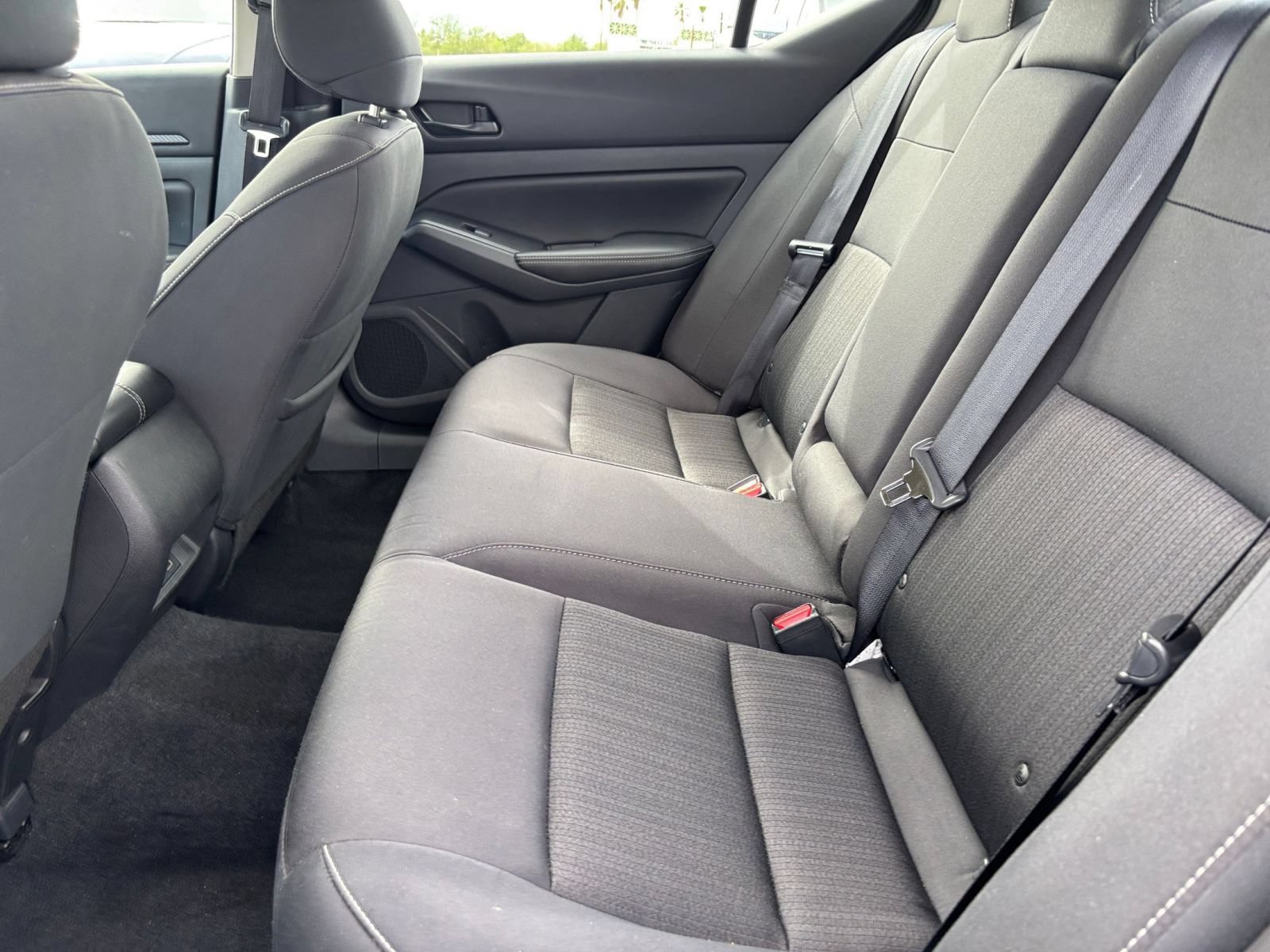 Used 2025 Nissan Altima 2.5 SV FWD image 25