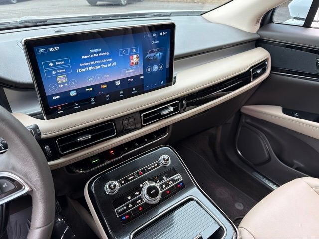 Certified 2022 Lincoln Nautilus AWD w/ Premium Package image 33