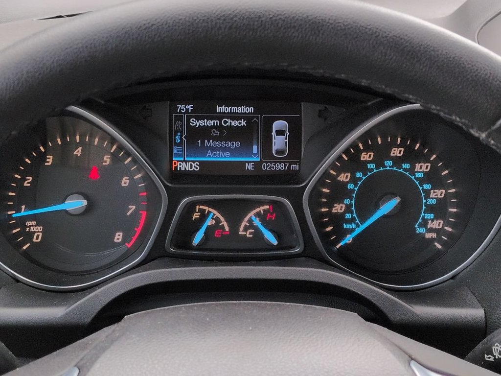 Used 2015 Ford Escape Titanium w/ Equipment Group 301A AWD/4WD image 26