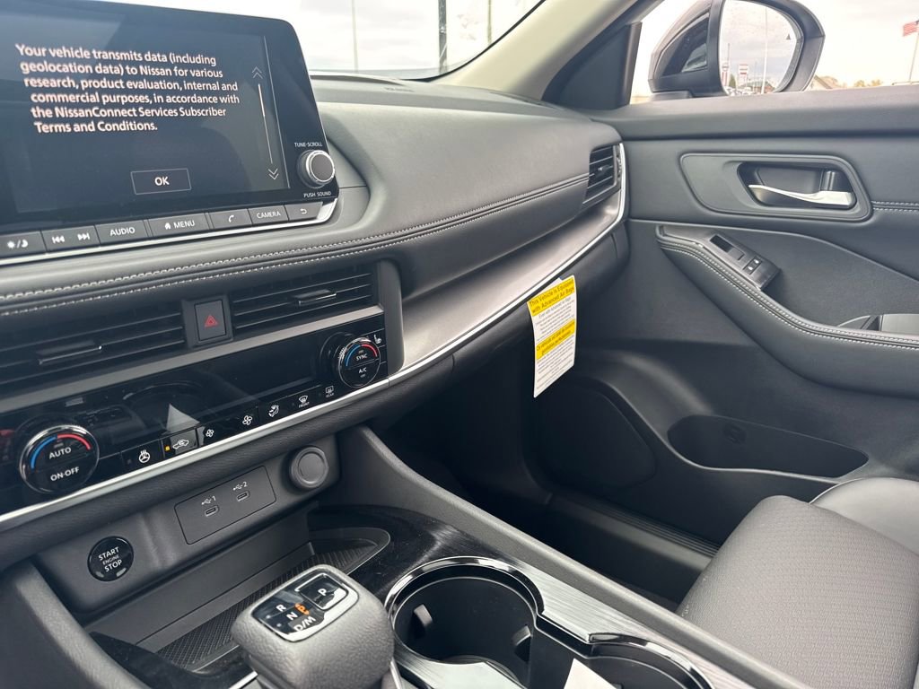 New 2026 Nissan Rogue SV image 18