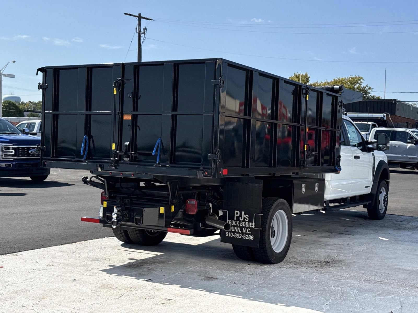 New 2025 Ford F550 4x4 Crew Cab image 3