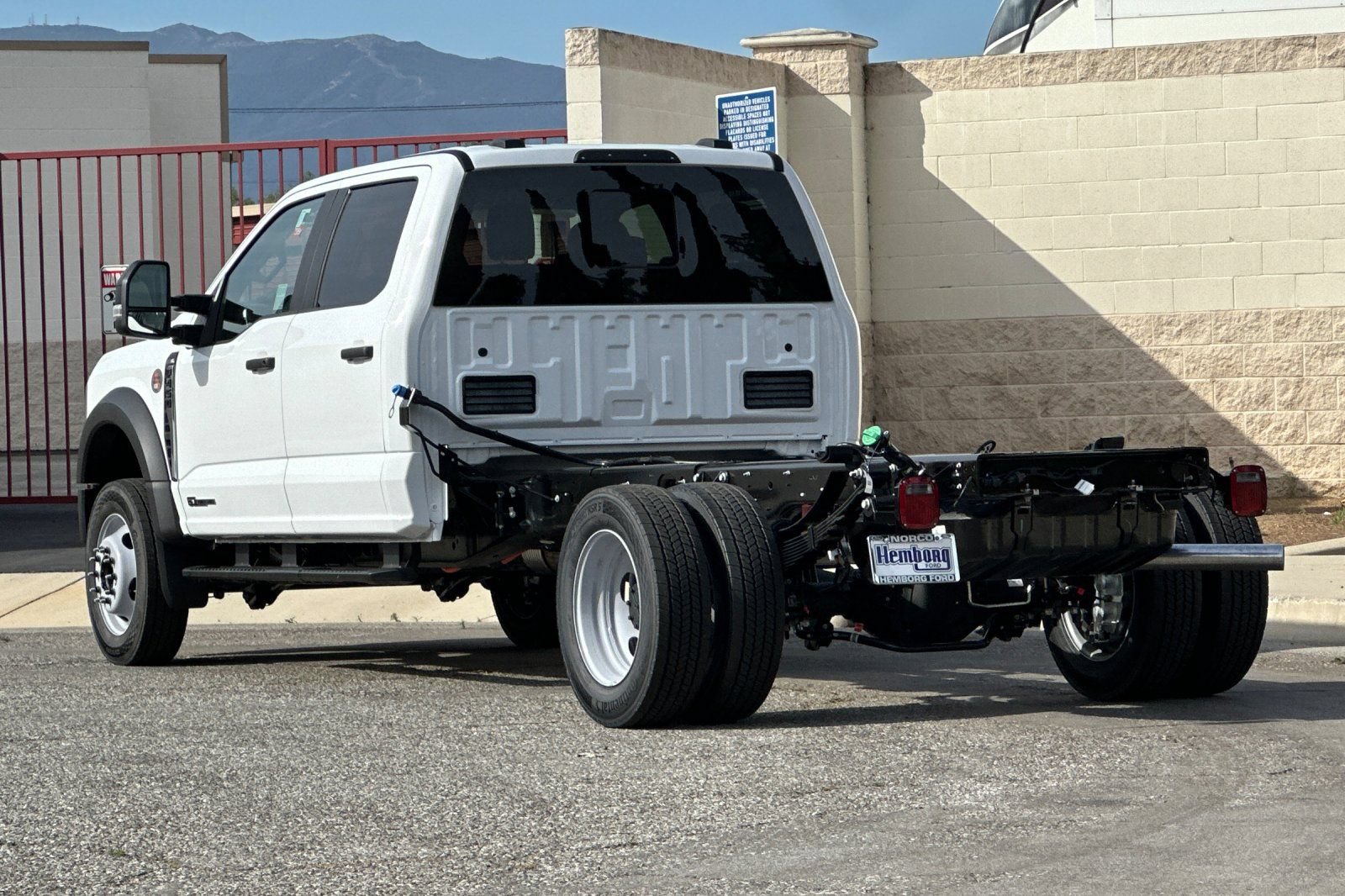 New 2026 Ford F450 XL w/ XL Chrome Package RWD image 6