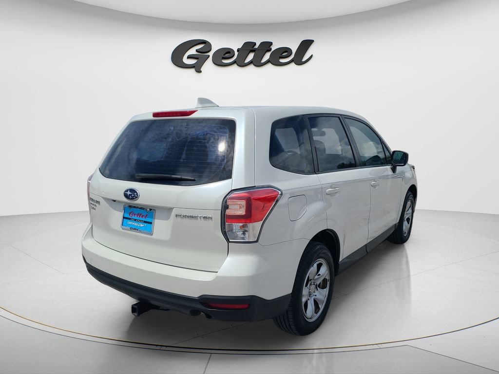 Used 2018 Subaru Forester 2.5i AWD/4WD image 5